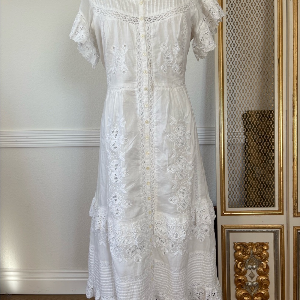 🤍 J.Crew White Eyelet Embroidered Midi Dress – Size 6